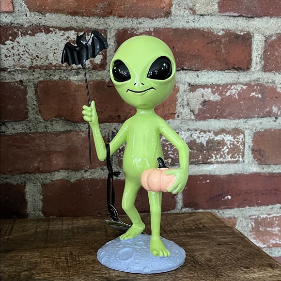 Lab number 31 Other - Alien Figurine with Bat and Pumpkin
